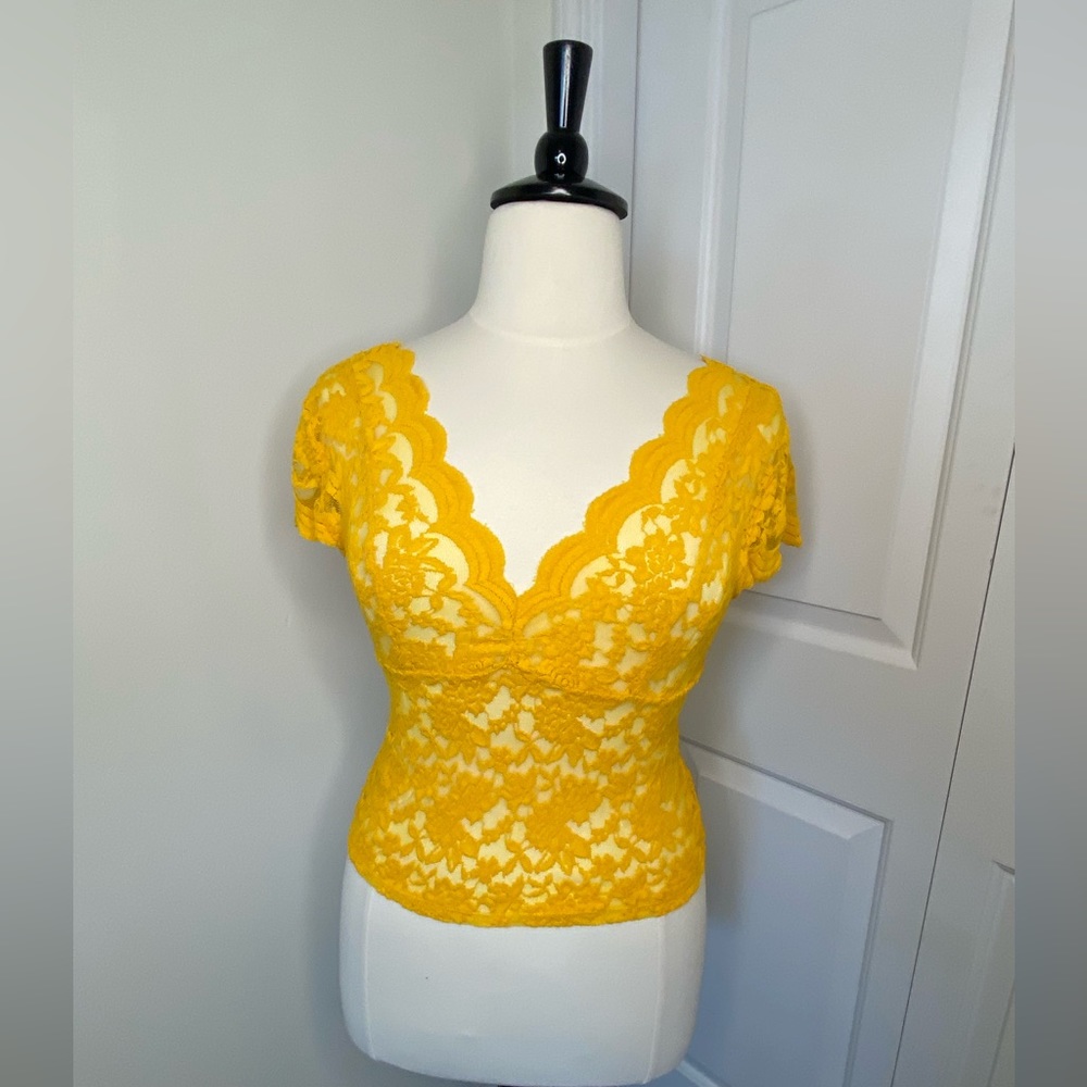 Stretch Lace Top